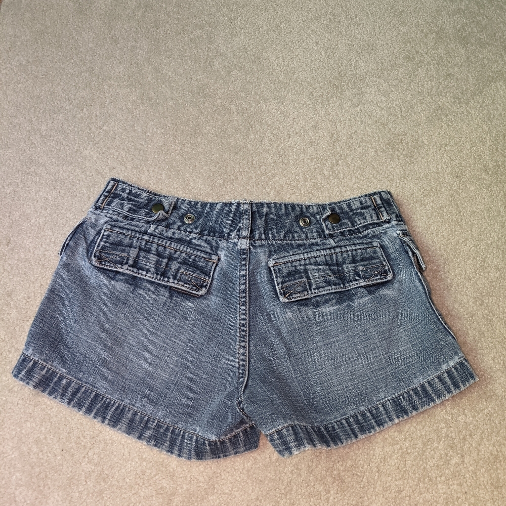 Old navy Jean shorts - Picture 11 of 16